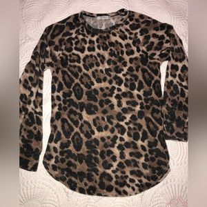 Long Sleeve Leopard print, so SOFT!